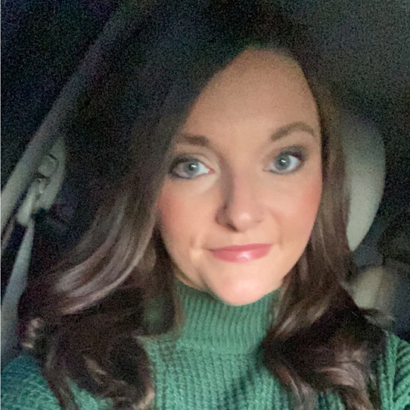 Meet your Posher, Amanda - Picture 1 of 1